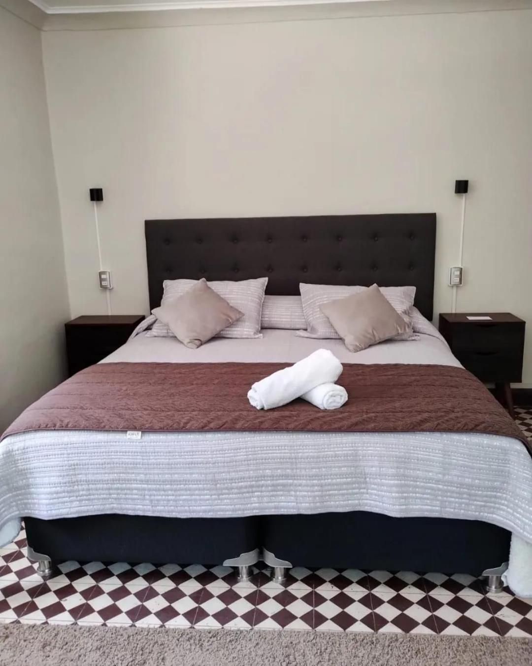 Hostal Los Penones Сан Алфонсо Екстериор снимка